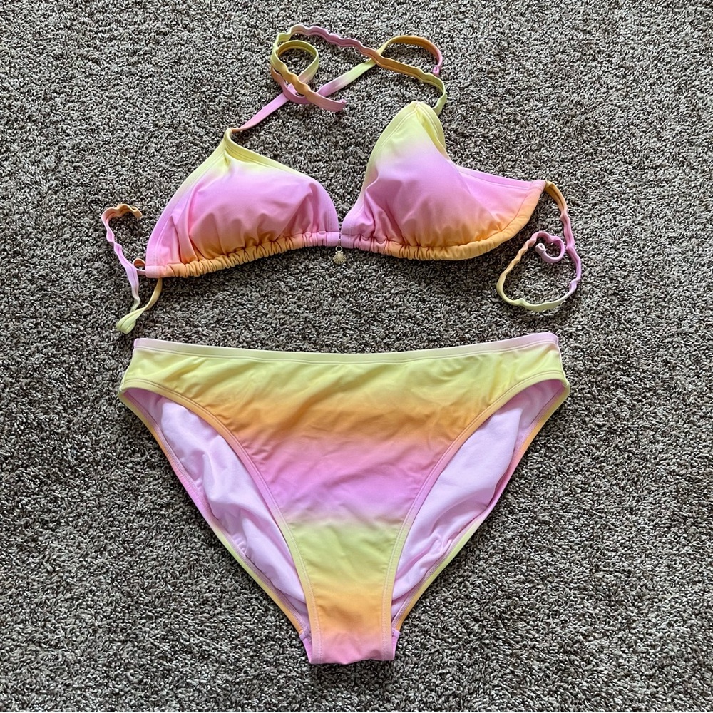 Bikini & rash guard